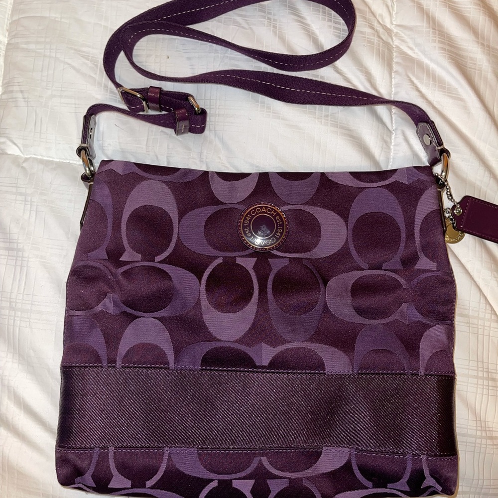 Coach Women’s Messenger Crossbody